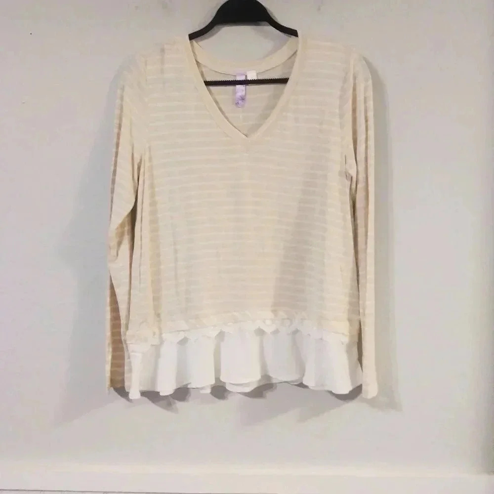 Alya Tan‎ Long Sleeve Top NWT